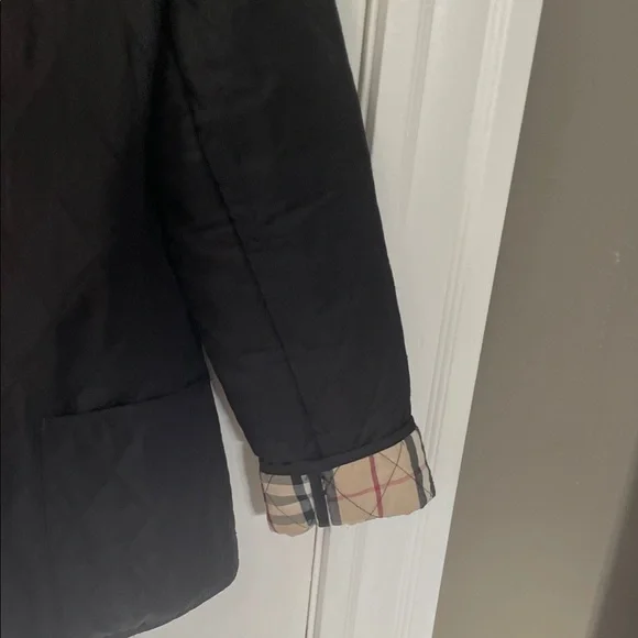 Burberry Quilted Women's Jacket - Picture 4 of 8